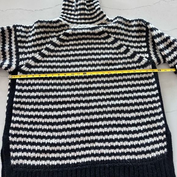 Everlane Cloud Turtleneck Sweater Merino Wool Alpaca Black & White Striped Large - Picture 10 of 14